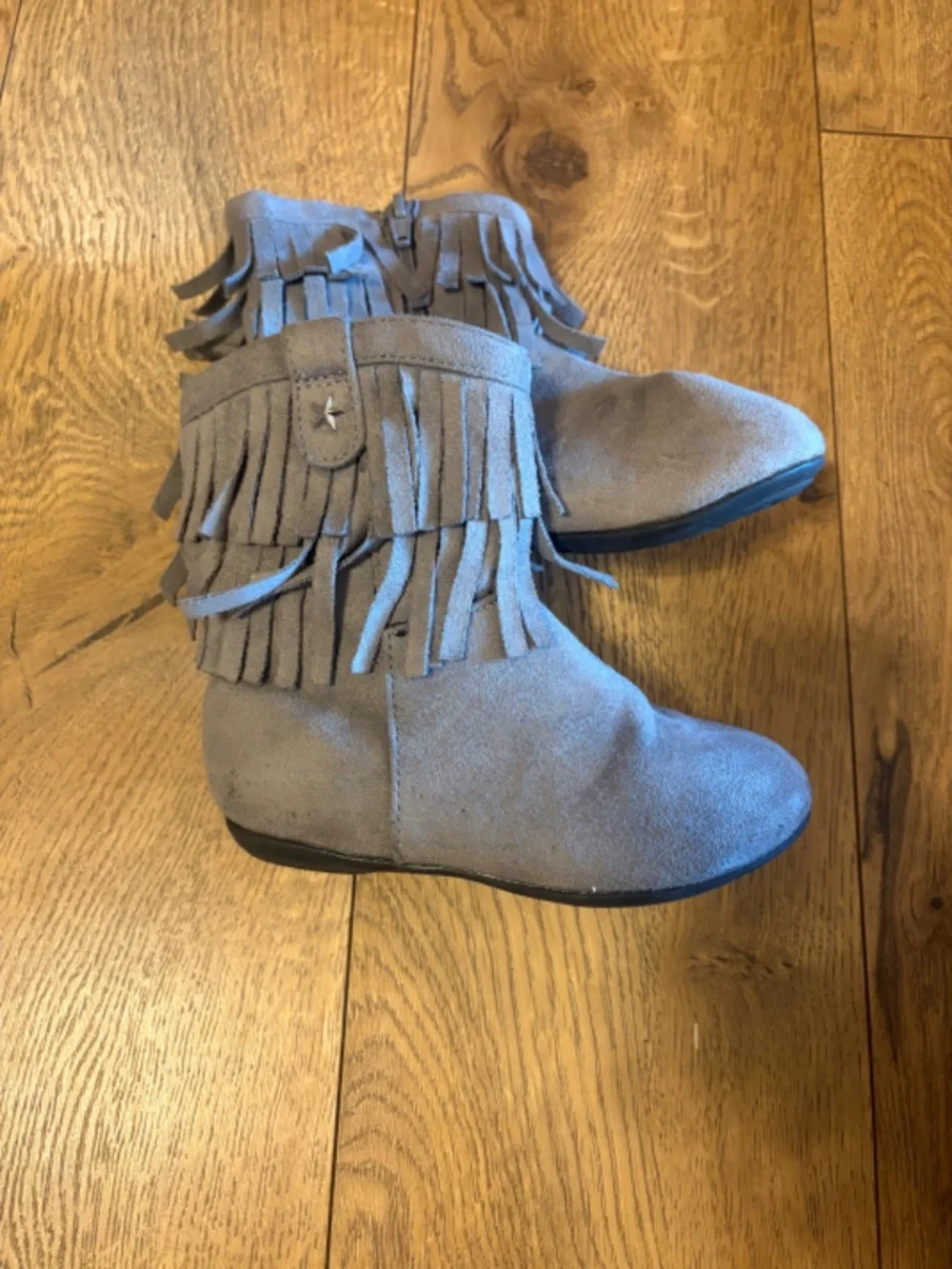 Jumping Beans Fringe Toddler Boots – Size 8 – Great Condition